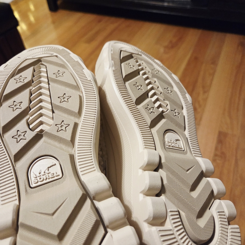 Sorel Cream Platform Ankle Boots - Picture 5 of 10